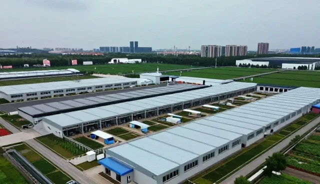 来料业务中的定制与代工趋势分析